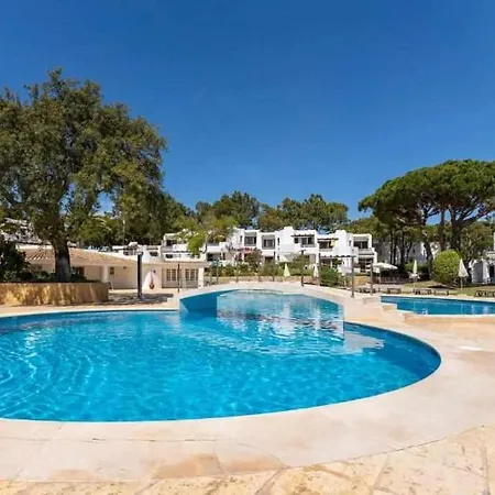 Balaia Golf By Mtphomes Apartment